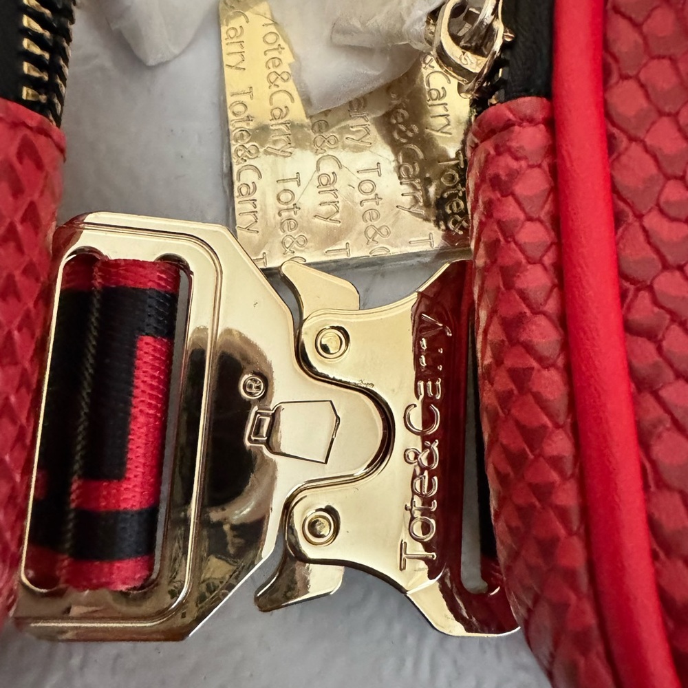 Tote&Carry Red Textured Bag